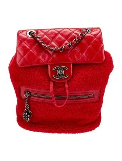 Pre-owned Chanel Paris-salzburg Shearling Mountain Backpack In Red