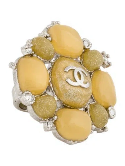 Pre-owned Chanel Paris-shanghai Strass & Resin Cc Cocktail Ring In Yellow