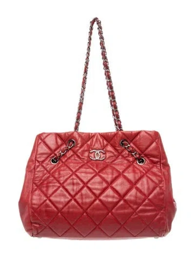 Pre-owned Chanel Paris-venice Cells Tote Bag In Red