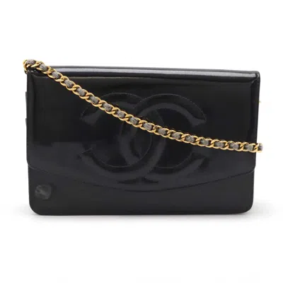 Pre-owned Chanel Patent Chain Wallet Shoulder Bag In Black