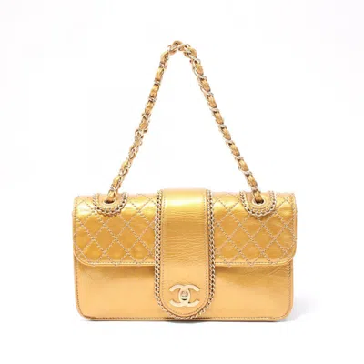 Pre-owned Chanel Patent Leather Shoulder Bag () In Gold