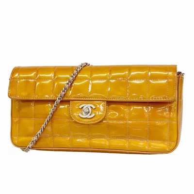 Pre-owned Chanel Patent Leather Shoulder Bag () In Orange