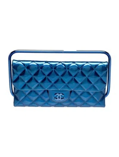 Pre-owned Chanel Patent Quilted Cc Clutch W/ Handle In Blue