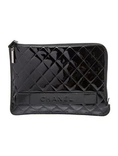 Pre-owned Chanel Patent Quilted Pouch In Black