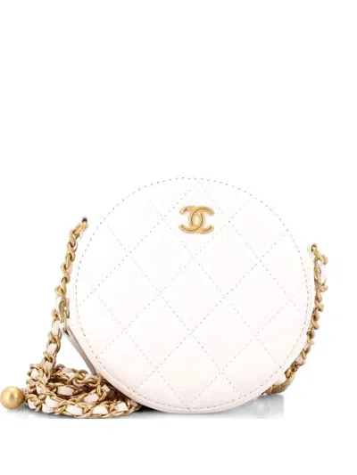 Pre-owned Chanel Pearl Crush Round With Chain Quilted Lambskin Clutch Bag In White