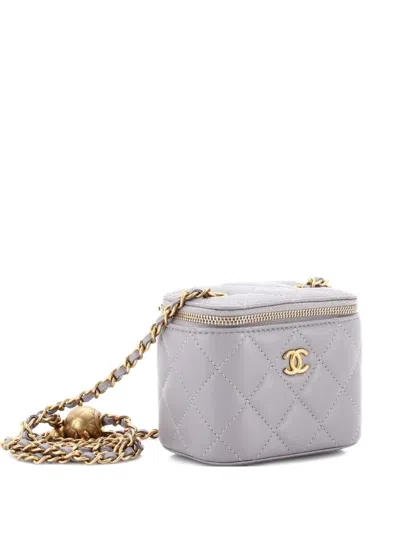 Pre-owned Chanel Pearl Crush Vanity Case With Chain Quilted Lambskin Mini Clutch Bag In Gray