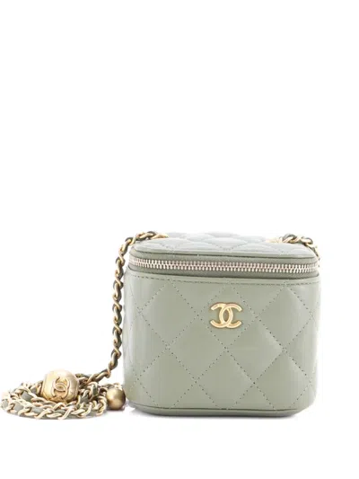 Pre-owned Chanel Pearl Crush Vanity Case With Chain Quilted Lambskin Mini Clutch Bag In Green