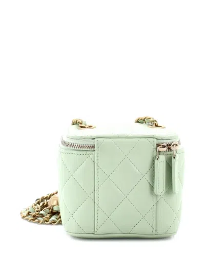 Pre-owned Chanel Pearl Crush Vanity Case With Chain Quilted Lambskin Mini Clutch Bag In Green