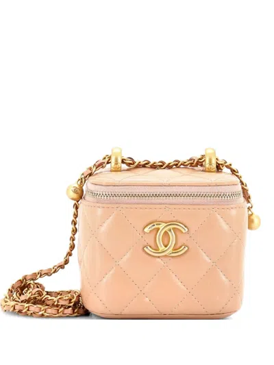 Pre-owned Chanel Pearl Crush Vanity Case With Chain Quilted Lambskin Mini Clutch Bag In Neutral