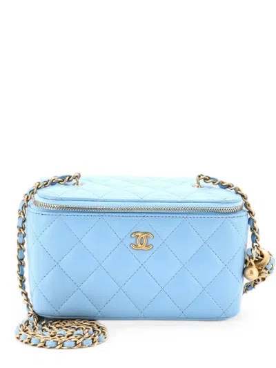 Pre-owned Chanel Pearl Crush Vanity Case With Chain Quilted Lambskin Small Clutch Bag In Blue