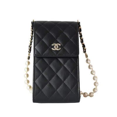 Pre-owned Chanel Pearl Matelasse Lambskin Quilted Small Flap Phone Bag Gold Hardware Black