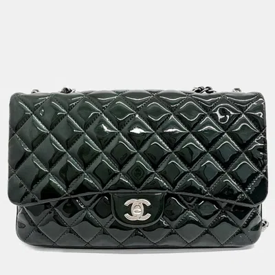 Pre-owned Chanel Pendant Chain Shoulder Bag In Green
