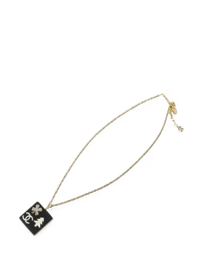 Pre-owned Chanel Pendant Necklace In Gold