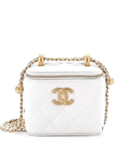 Pre-owned Chanel Perfect Fit Vanity Case With Chain Quilted Calfskin Mini Clutch Bag In White