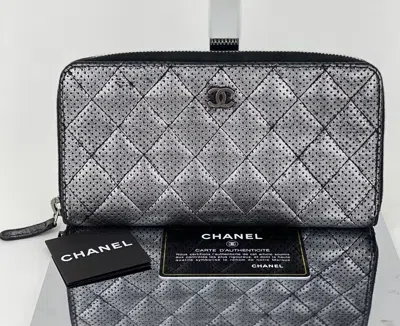Pre-owned Chanel Perforated Silver Metallic Lambskin Quilted Zip Around Wallet Clutch 