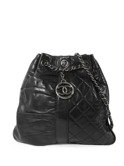 Pre-owned Chanel Pile Ou Face Bucket Bag In Black