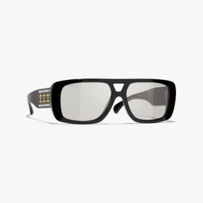 Chanel Pilot Sunglasses In Black