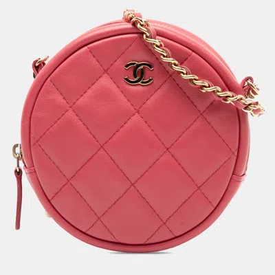 Pre-owned Chanel Pink Cc Quilted Lambskin Round Clutch With Chain