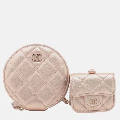 Pre-owned Chanel Pink Cc Quilted Metallic Lambskin Coin Pouch And Airpods Pro Case