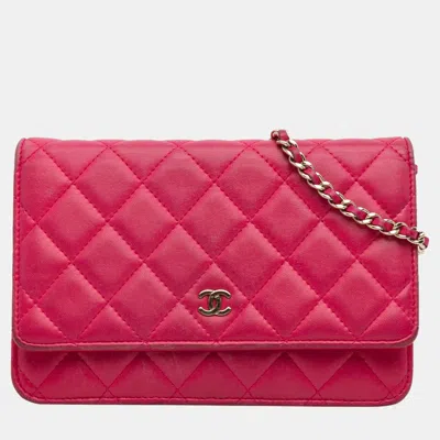 Pre-owned Chanel Pink Classic Lambskin Wallet On Chain