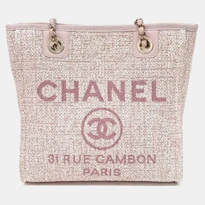 Pre-owned Chanel Pink Fabric Deauville Shoulder Bag