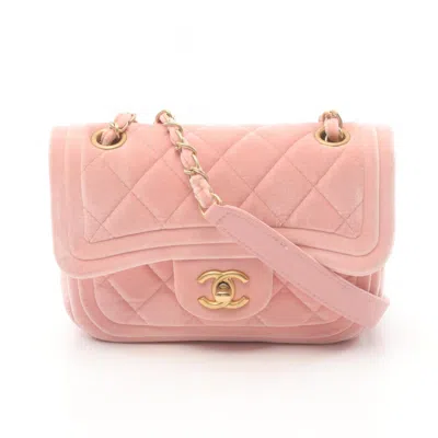 Pre-owned Chanel Pink Fabric Shoulder Bag ()
