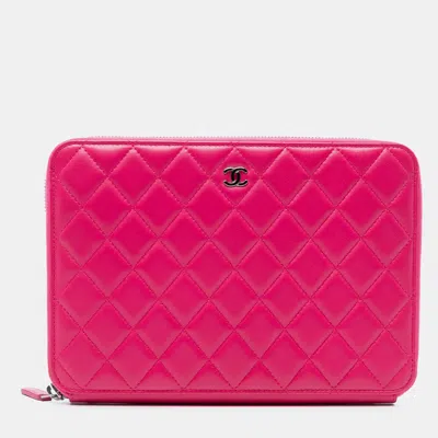 Pre-owned Chanel Pink Large Quilted Lambskin Zip Around Organizer Clutch
