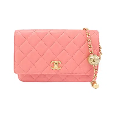 Pre-owned Chanel Pink Leather Chain/shoulder Wallet ()