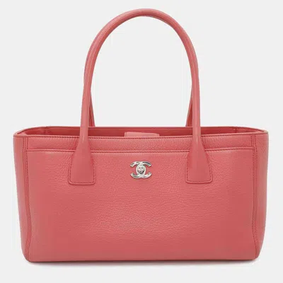 Pre-owned Chanel Pink Leather Executive Tote