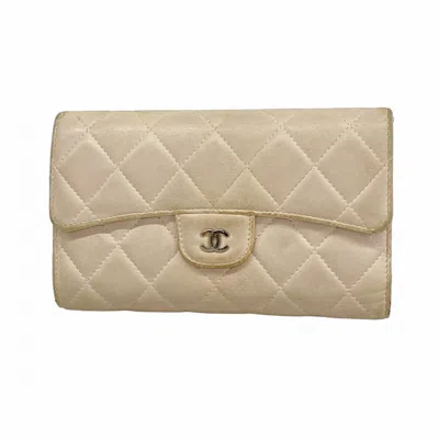 Pre-owned Chanel Pink Leather Long Wallet (tri-fold) ()