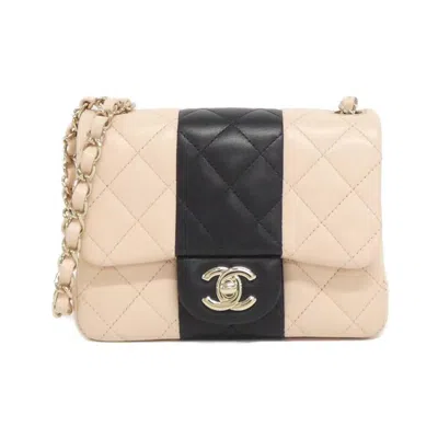 Pre-owned Chanel Pink Leather Shoulder Bag () In Sand