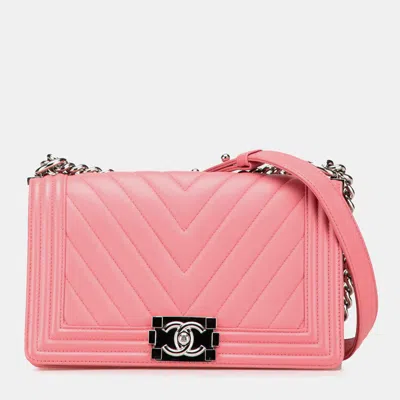 Pre-owned Chanel Pink Old Medium Chevron Lambskin Boy Flap