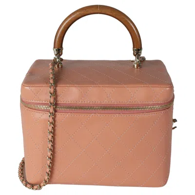 Pre-owned Chanel Pink Quilted Lambskin Knock On Wood Vanity Case