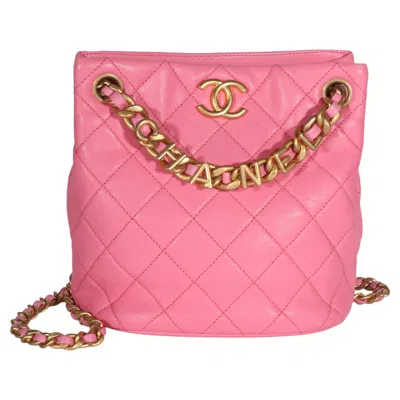 Pre-owned Chanel Pink Quilted Lambskin Logo Chain Bucket Bag
