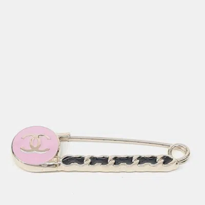 Pre-owned Chanel Pink Silver Pin Brooch
