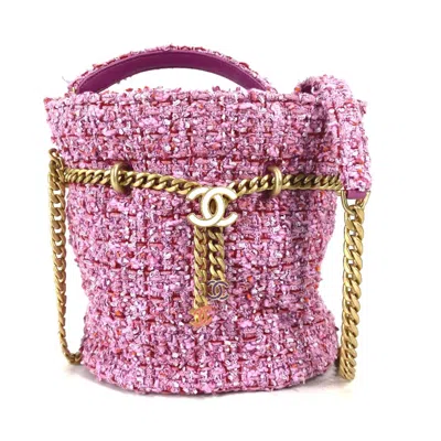 Pre-owned Chanel Pink Tweed Shoulder Bag ()
