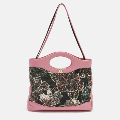 Pre-owned Chanel Pink/black Printed Quilted Canvas And Leather Medium 31 Shopper Tote