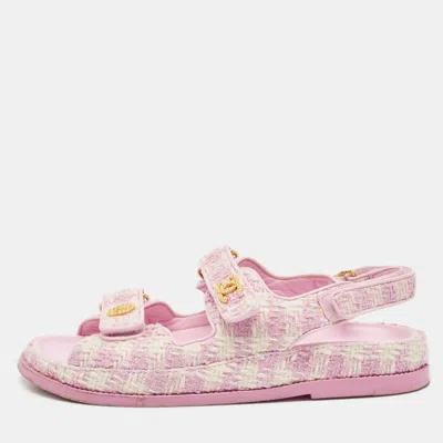 Pre-owned Chanel Pink/white Tweed And Leather Cc Dad Flat Sandals Size 38.5