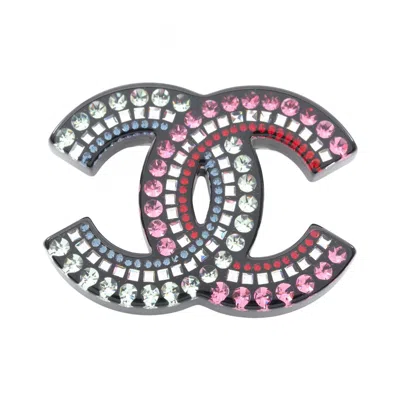 Pre-owned Chanel Plastic Brooch () In Black