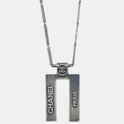 Pre-owned Chanel Plate Chain Necklace Silver