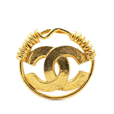 Pre-owned Chanel Plating Brooch () In Gold