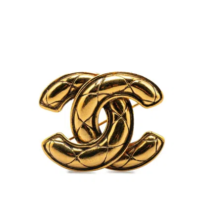 Pre-owned Chanel Plating Brooch () In Gold