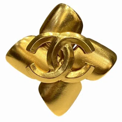 Pre-owned Chanel Plating Brooch () In Gold