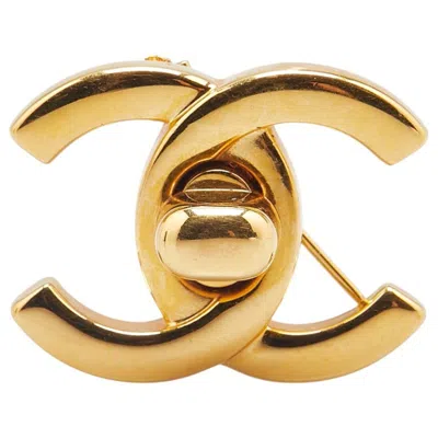 Pre-owned Chanel Plating Brooch () In Gold