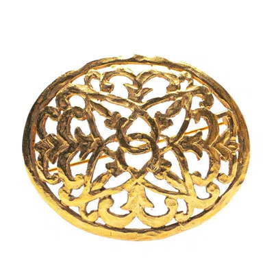 Pre-owned Chanel Plating Brooch () In Gold