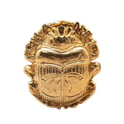 Pre-owned Chanel Plating Brooch () In Gold