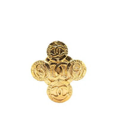 Pre-owned Chanel Plating Brooch () In Gold