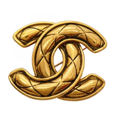 Pre-owned Chanel Plating Brooch () In Gold