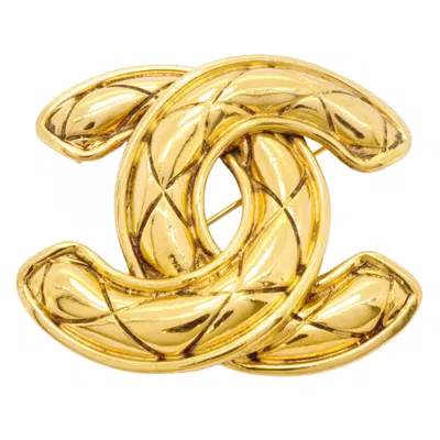 Pre-owned Chanel Plating Brooch () In Gold