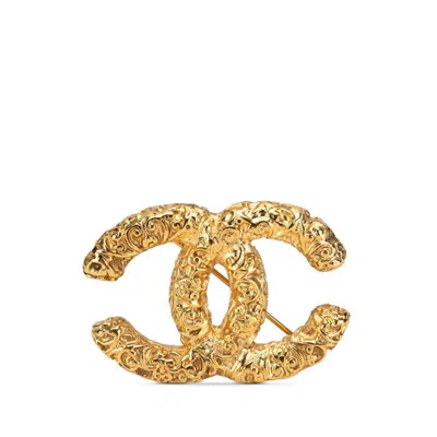 Pre-owned Chanel Plating Brooch () In Gold